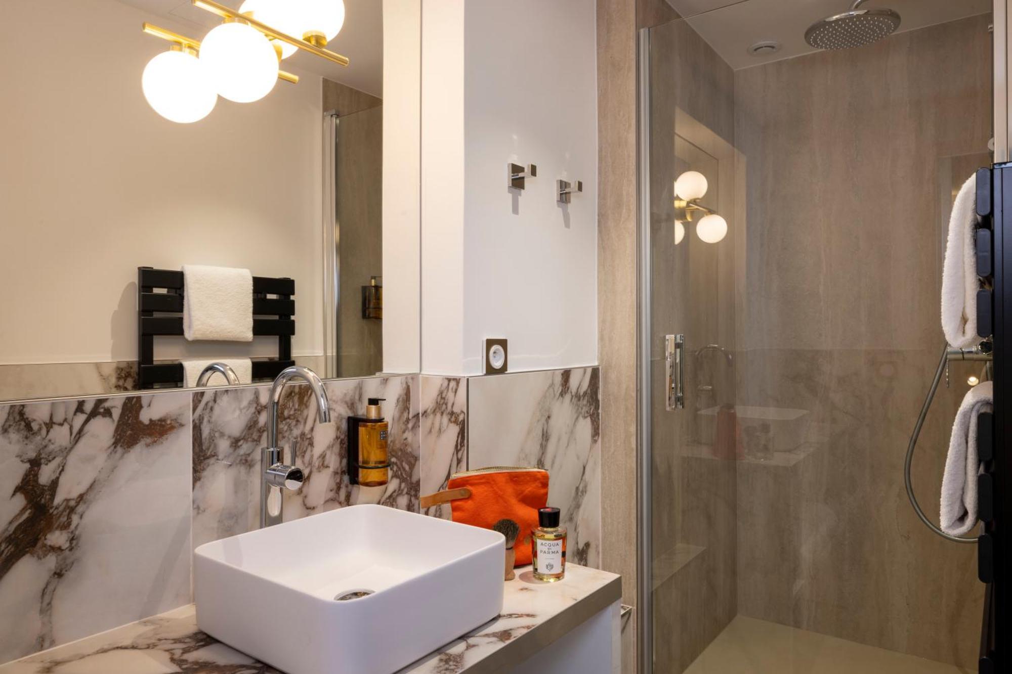 Yuna Saint-Honoré París Habitación foto